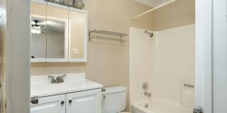 Awesome 3 Bedroom house in Anderson Mill with 2 Car Garage! Gallery 9