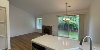 3br/2ba Home on corner lot Gallery 16