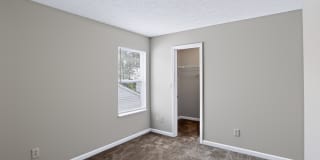5439 Lake Boggs Street Gallery 41