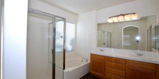 4Br/3-1/2 bathroom Home Gallery 23