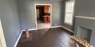 2233 Queens Hwy Gallery 1