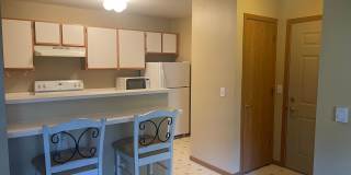 1BR/1BA 1st Floor Unit in Richmond Gallery 1