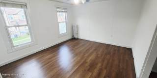 110 Ash Street Gallery 16