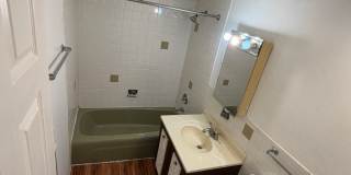 1 Bed One Bath in DOWNTOWN Forest Park!!! Gallery 12