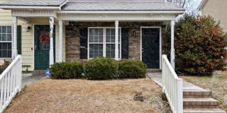 Adorable townhome with beautiful upgrades! Gallery 1