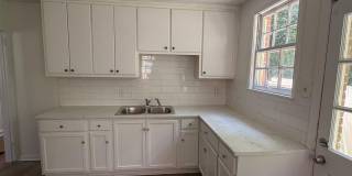 Updated, Clean & Ready for You! Gallery 1