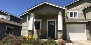 Three bed, two bath Ashland home for rent | Available June Gallery 1
