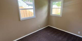 4844 Oliver Gallery 6