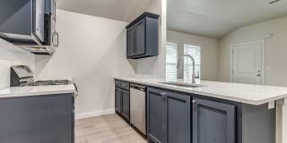 Brand-New 3-Bed Duplex in OKC – Move-In Ready Brand-New 3-Bed Duplex in OKC – Move-In Ready Gallery 30