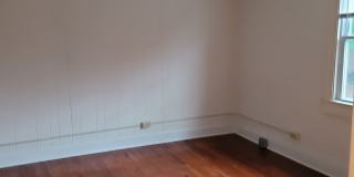 2027-2028 School Year Available  / 6 BR, 3 Bath house within walking distance of UVA grounds and the Corner Gallery 10