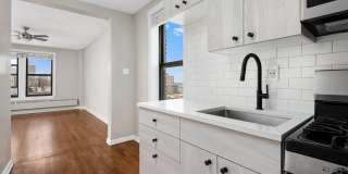 Reside at Belmont Harbor Gallery 10