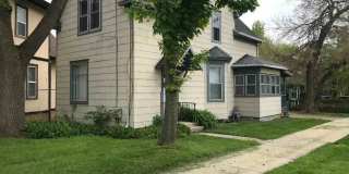 Spacious 3 bedroom 2 bathroom home in Madison! Garage space included! Gallery 1