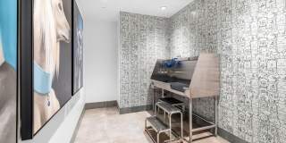 110 Roy Gallery 36