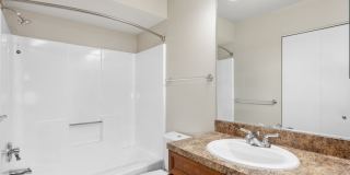 Hidden Creek Apartments Gallery 12