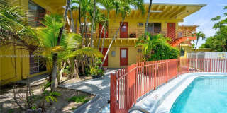 12195 W Dixie Hwy 6e Hwy Gallery 1