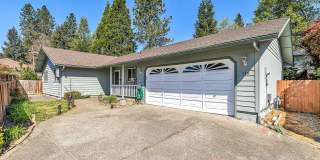 110 Nw Sinclair Dr Gallery 1
