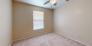 4 Bedroom 2 Bath - Convenient Location Gallery 10
