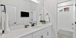Gorgeous 4 bedroom 4 bathroom Reunion home Gorgeous 4 bedroom 4 bathroom Reunion home Gallery 13