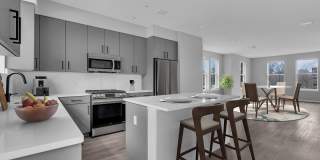 Woodland Square at Park Ridge Gallery 3