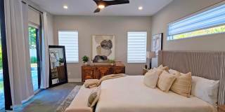 Bold Contemporary Sarasota Luxury Home. 4 Beds/ 4 Baths. Private Pool and Summer Grill. Gallery 26