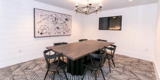Luna Upper Westside Gallery 37