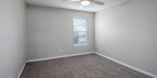 Amalie Apartment Homes Gallery 16