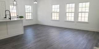 1903 King Street Gallery 7