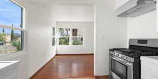 Recently Renovated University Heights 2 Bed 1 Bath with 2 off-street parking spaces! Pet OK! Gallery 18