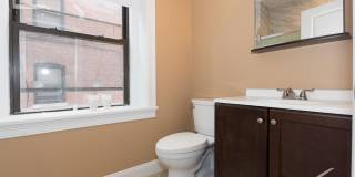 Huge, newly renovated 2 level 5 bed unit near the Green Line! Gallery 9