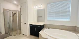 1225 Bristol Oaks Way Gallery 14