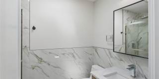 780 New York Avenue Gallery 13