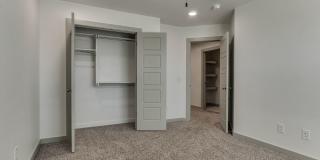 Brand New 3 Bed 2.5 Bath Duplex Includes Office Space (See Contact Info Below) Gallery 45