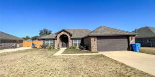 583 Sunset Drive Gallery 1