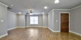 FREE 55” TV or 28” Blackstone! Plus $150 Amazon gift card! Beautiful 3 bed / 2.5 bath duplex with two car garage - Minutes from U of A! Gallery 4