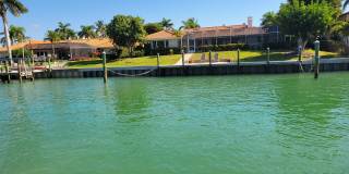 Short term starting Jan. 1, 2027 only BIRD KEY Large 4/3 canal home with heated pool Gallery 29