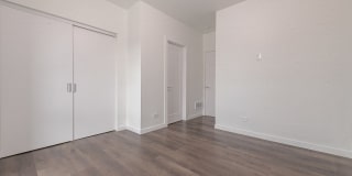 1921 S Jefferson Street Gallery 23