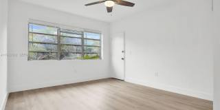 4740 Pine Tree Dr Gallery 6