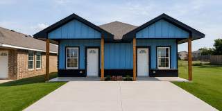 Modern 2-Bedroom Duplex Unit | Stylish Design & Prime Location Gallery 1