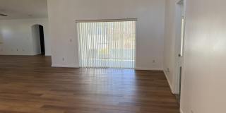 137 SW Meade Circle Gallery 7