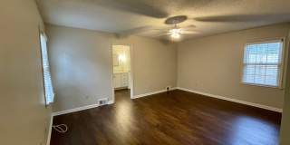 2420 STRATFIELD Dr Gallery 14
