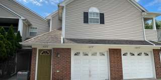Shelby Twp 2-Bedroom,2-Bath, attached garage with balcony. Updated Kitchen! Gallery 1