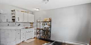 121 Hamilton Street Gallery 12