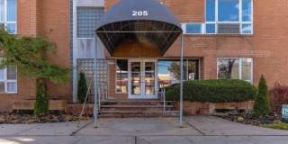 205 Mineola Boulevard Gallery 1