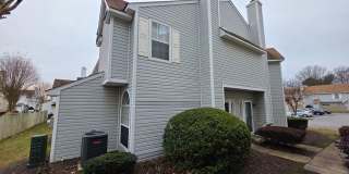 PEMBROKE CROSSING CONDOS Gallery 1