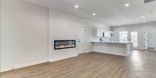 Beautiful Four Bedroom, Two Bathroom Falcon Falls Gallery 5