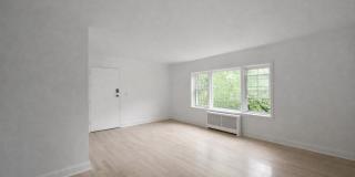 2608 Bennett Avenue Gallery 6