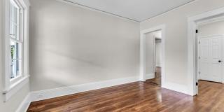 Four Bedroom 2 bath House with office on W Friendly Ave in Greensboro-near UNCG Gallery 5
