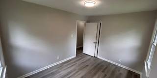 3Bed 1.5Ba available now- Now get 1st month rent free! Gallery 9