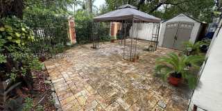 4273 NE 10th Ct Gallery 2