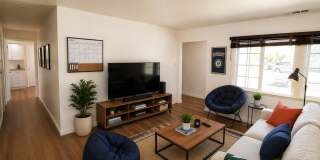 OWNER REMODEL - STUDENT RENTAL NEAR CAMPUS – HUGE DISCOUNT + ONE MONTH FREE! Gallery 4